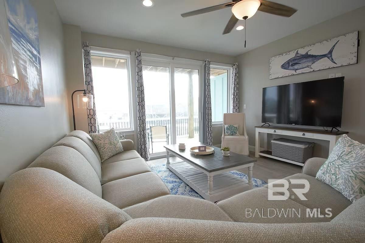1261 W Lagoon Ave Gulf Shores, AL 36542 - Thumbnail 3