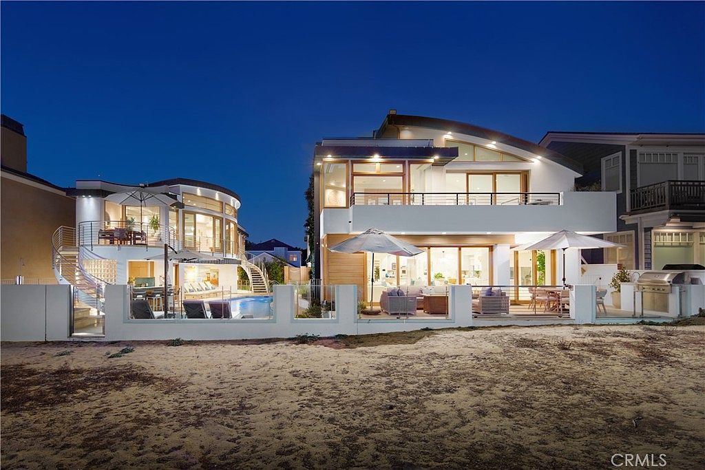 1510 E Oceanfront Newport Beach, CA 92661 - Thumbnail 3