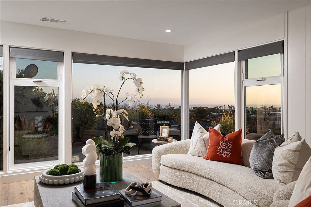 1007 White Sails Way Corona Del Mar, CA 92625 - Thumbnail 3