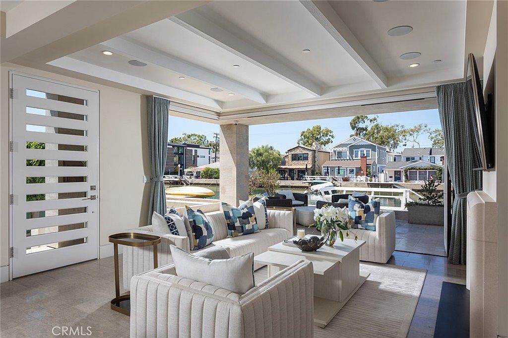 308 Grand Canal Newport Beach, CA 92662 - Thumbnail 3