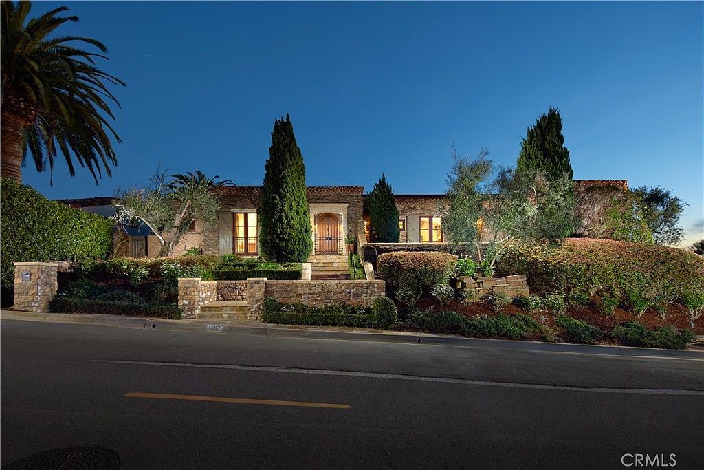 1302 Skyline Dr Laguna Beach, CA 92651 - Thumbnail 3