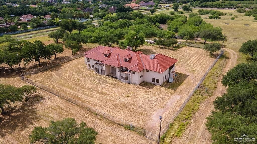 2136 E Mile 3 Rd Mission, TX 78573 - Thumbnail 3