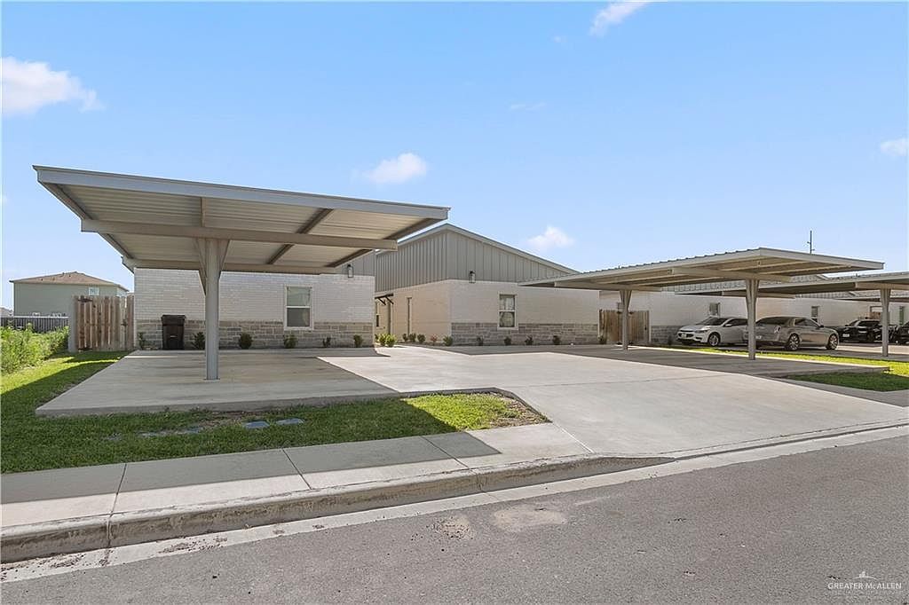 1630 Playa Dr Weslaco, TX 78596 - Thumbnail 3
