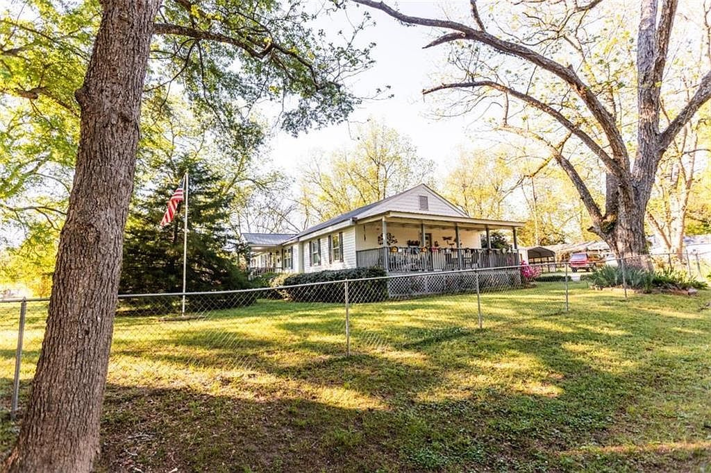 116 E Fulton St Newborn, GA 30056 - Thumbnail 3