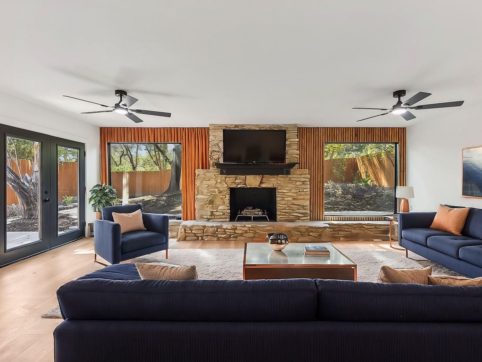 909 Austin Highlands Blvd Austin, TX 78745 - Thumbnail 3