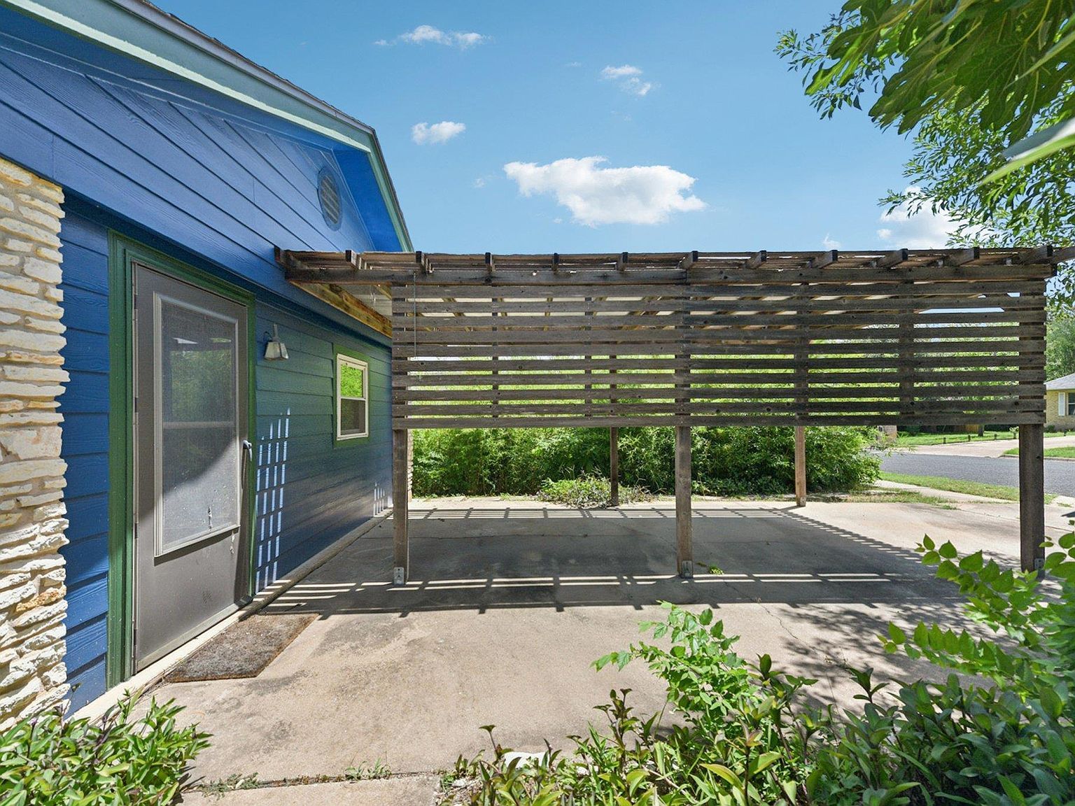 602 Splitrock Round Rock, TX 78681 - Thumbnail 3