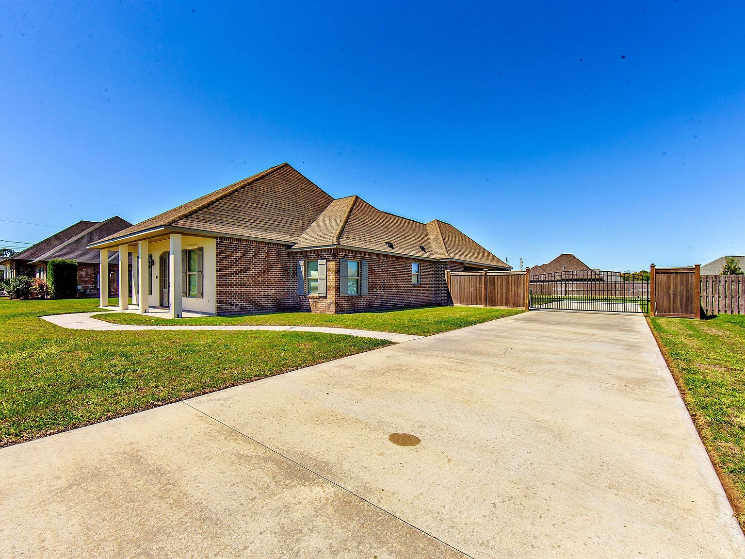 190 Orange Grove Rd Thibodaux, LA 70301 - Thumbnail 3
