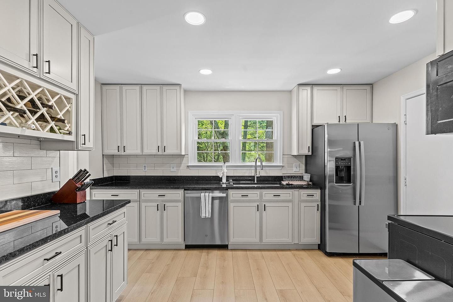 908 Ashburn St Herndon, VA 20170 - Thumbnail 3