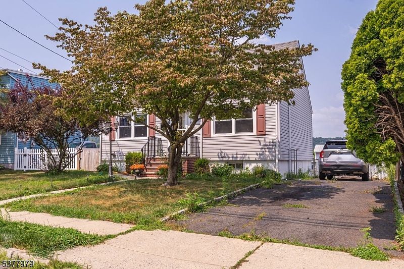 26 Edward Ct Clifton, NJ 07011 - Thumbnail 3