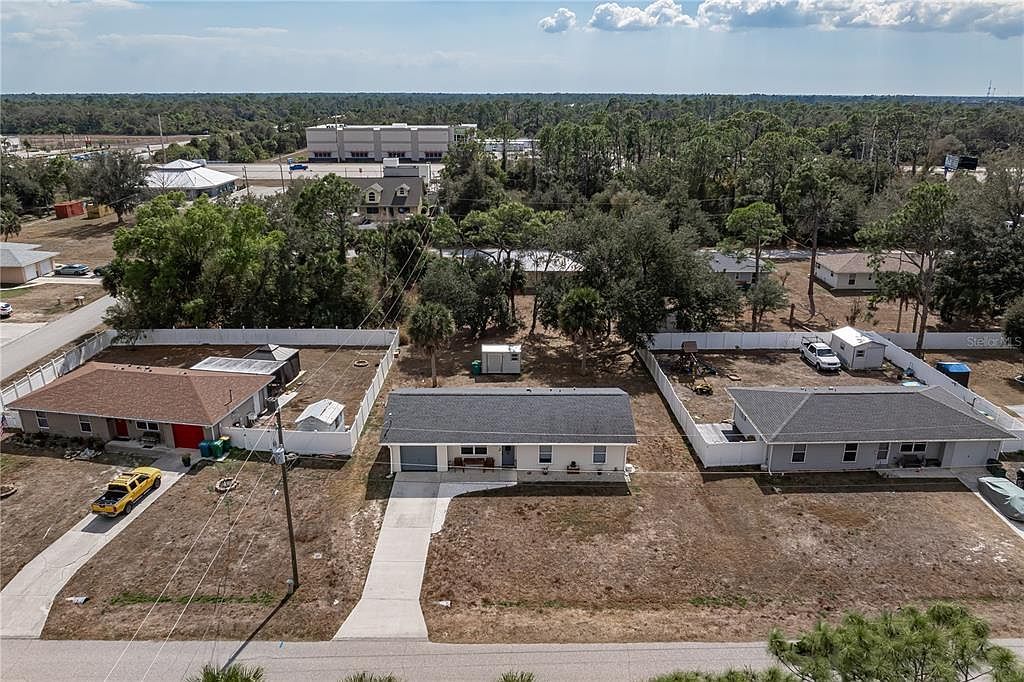 17235 Ursula Ave Pt Charlotte, FL 33954 - Thumbnail 3