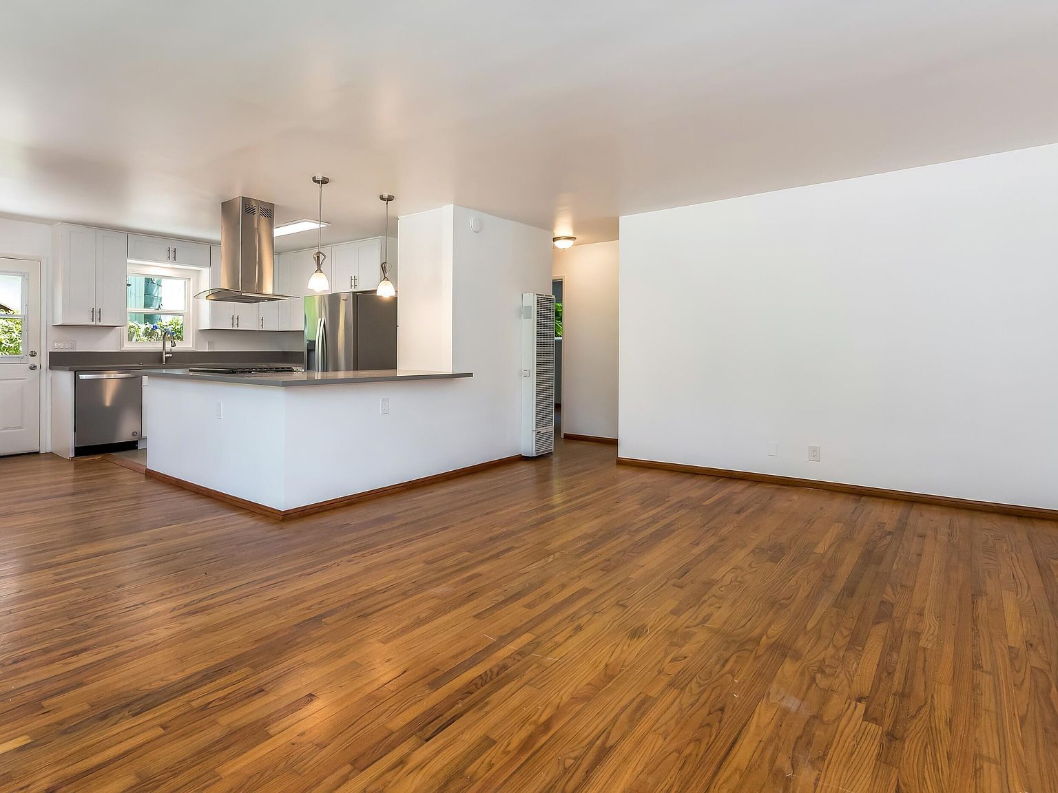 1353 Skyline Way Santa Barbara, CA 93109 - Thumbnail 3