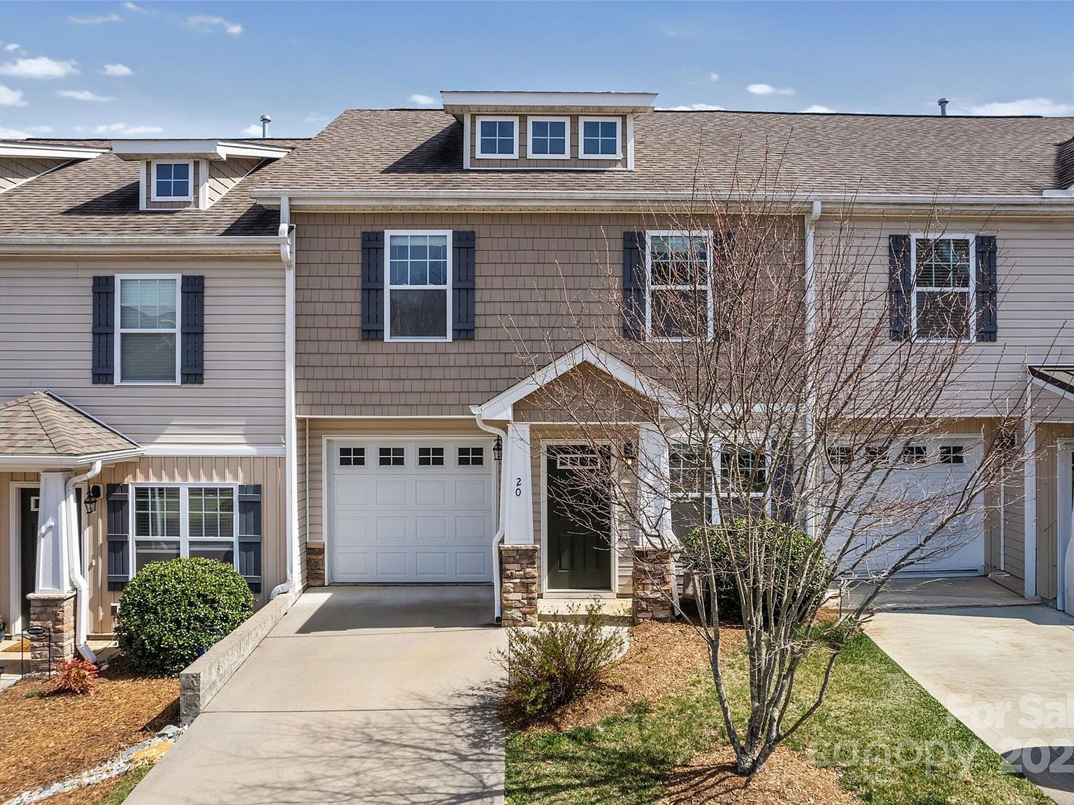 20 Barnett Shoals Dr Weaverville, NC 28787 - Thumbnail 3