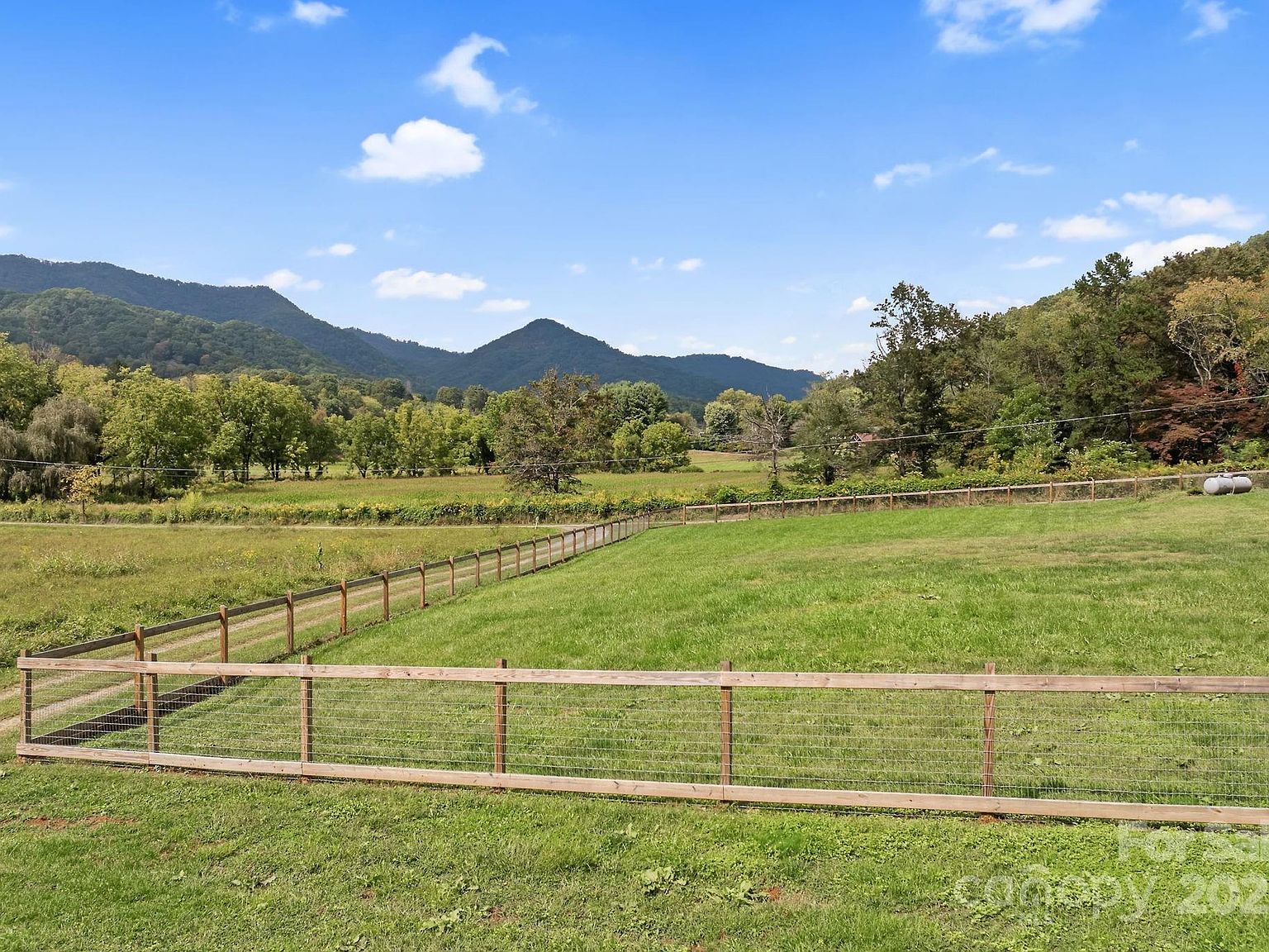 204 Mountain Spring Ln Canton, NC 28716 - Thumbnail 3