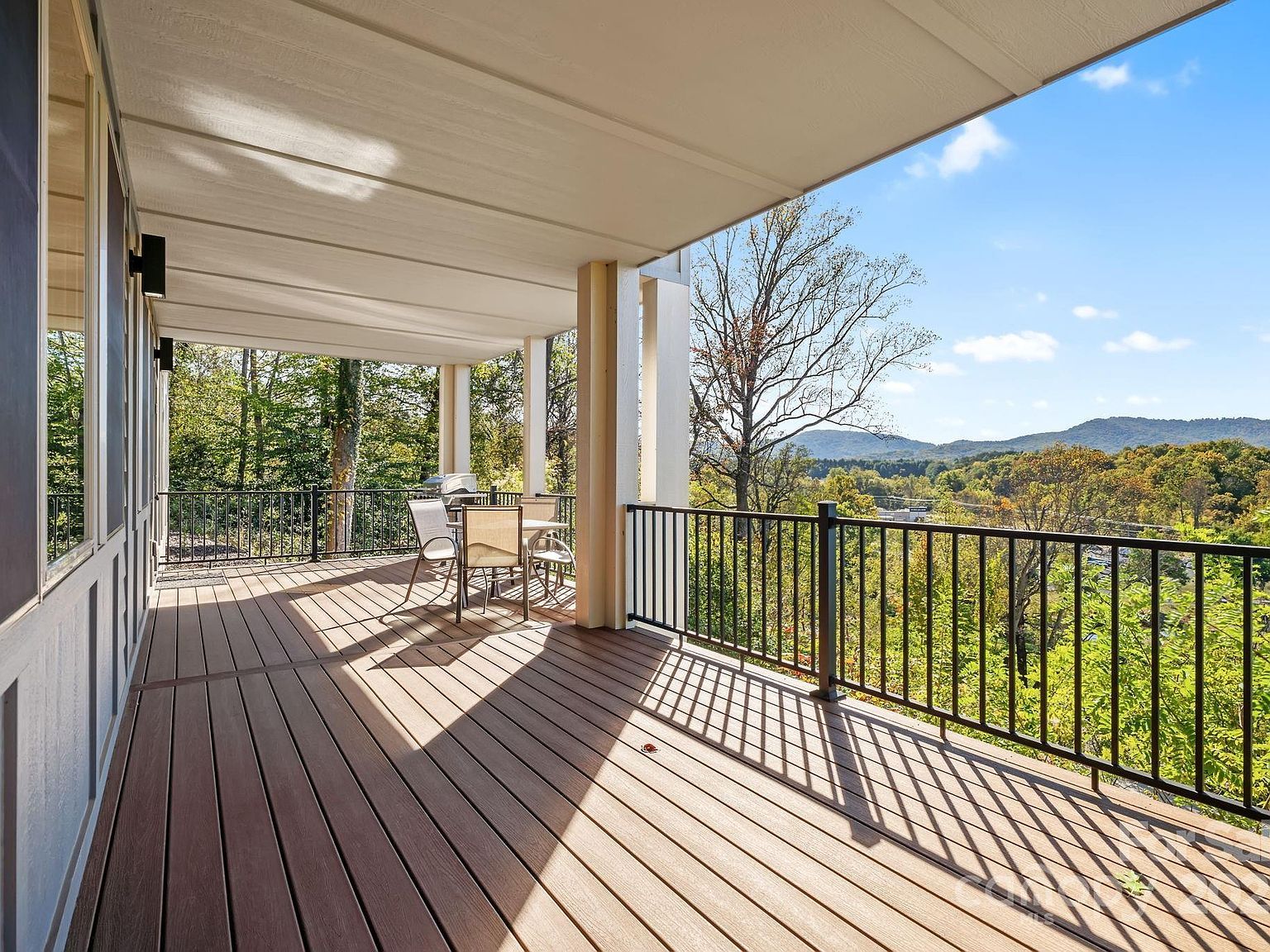 22 Governors View Rd Asheville, NC 28805 - Thumbnail 3