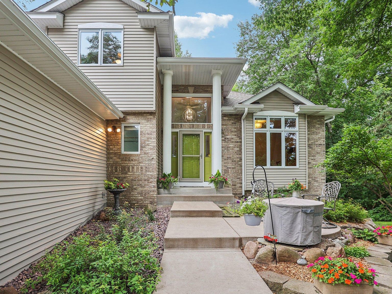 11064 Zumbrota Ct NE Blaine, MN 55449 - Thumbnail 3