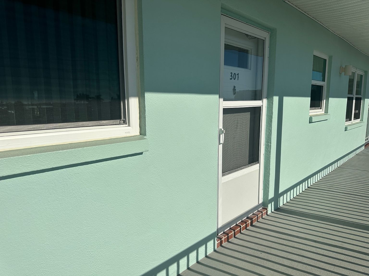 1819 S Shore Dr SE #307 Saint Petersburg, FL 33705 - Thumbnail 3