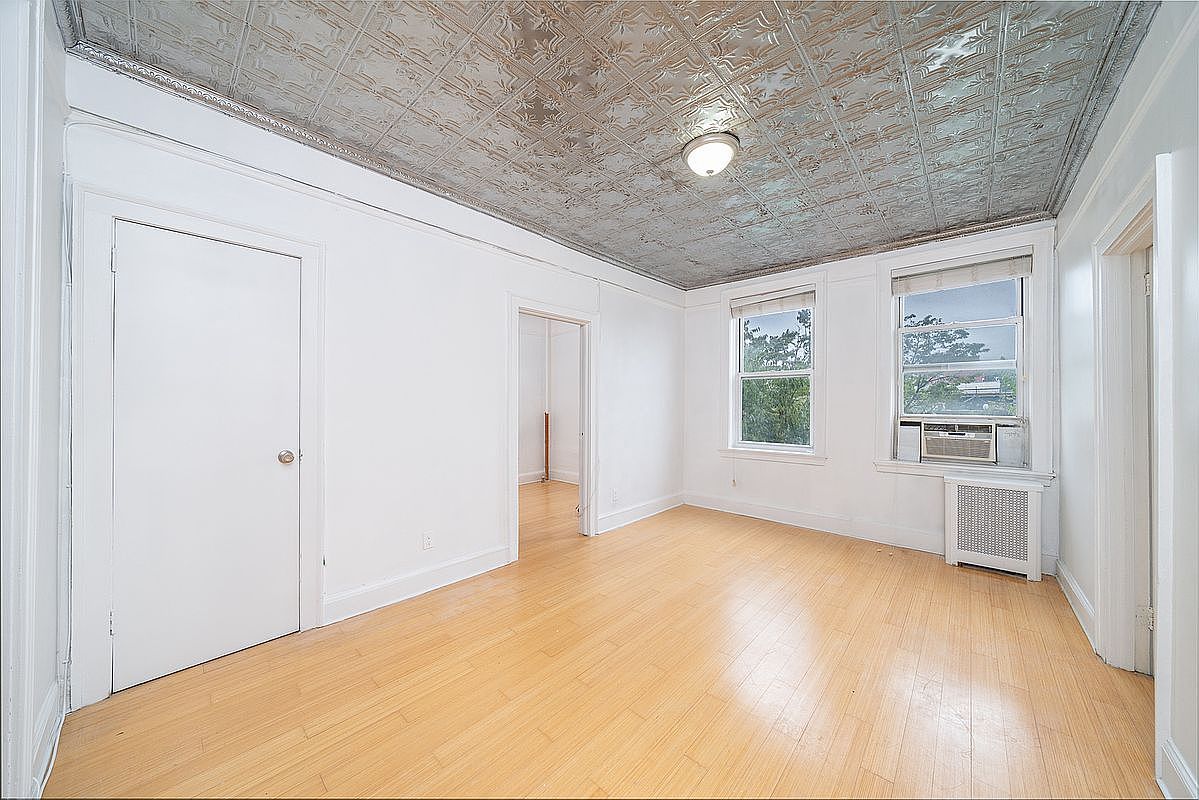 37-75 64th St #31 Woodside, NY 11377 - Thumbnail 3