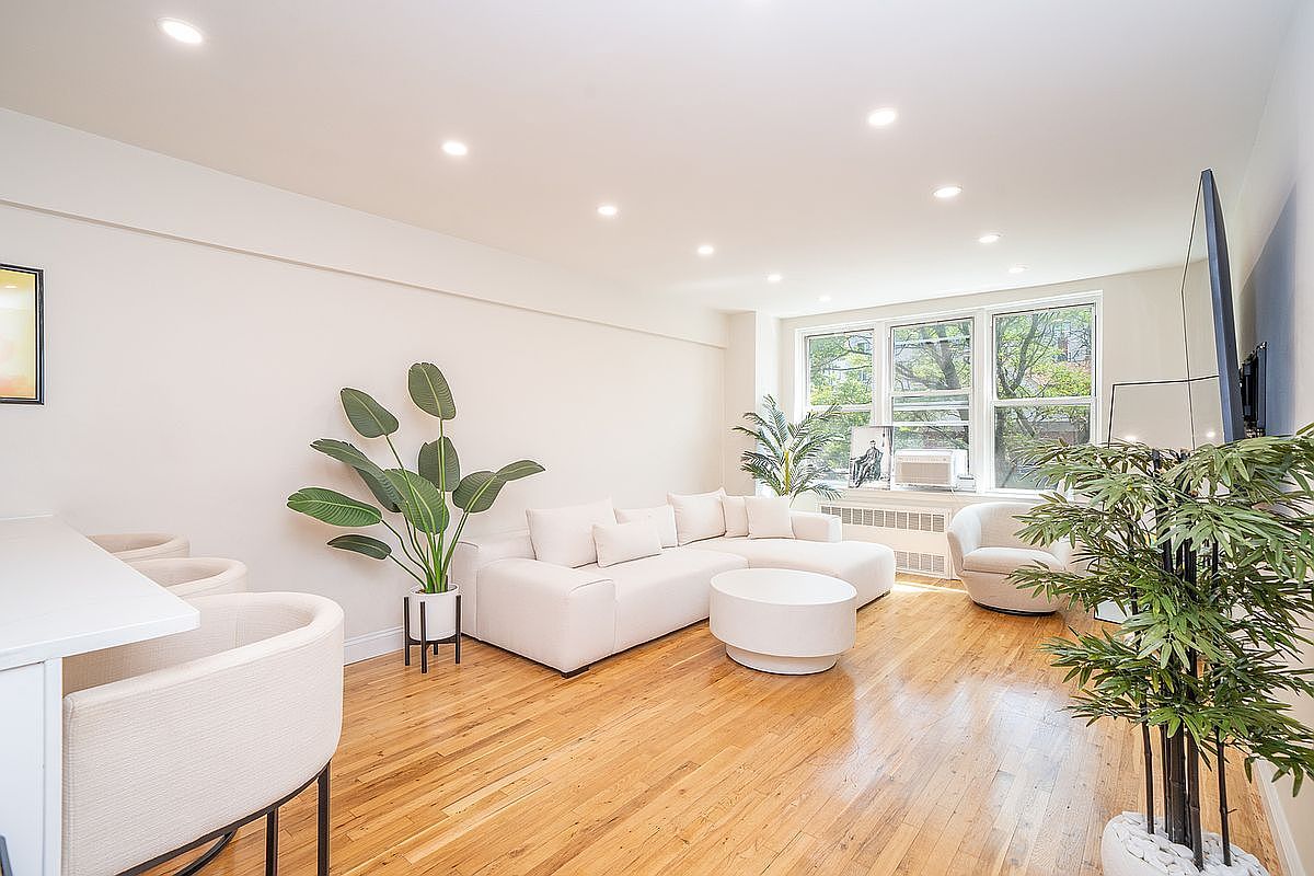 740 E 32nd St APT E3 Brooklyn, NY 11210 - Thumbnail 3