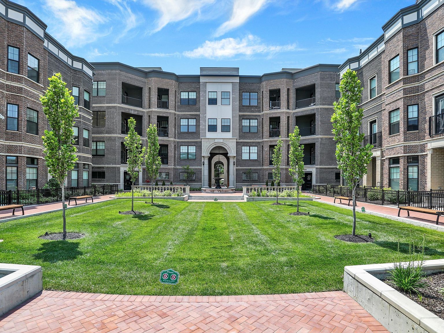 920 Veterans Way #204 Carmel, IN 46032 - Thumbnail 3