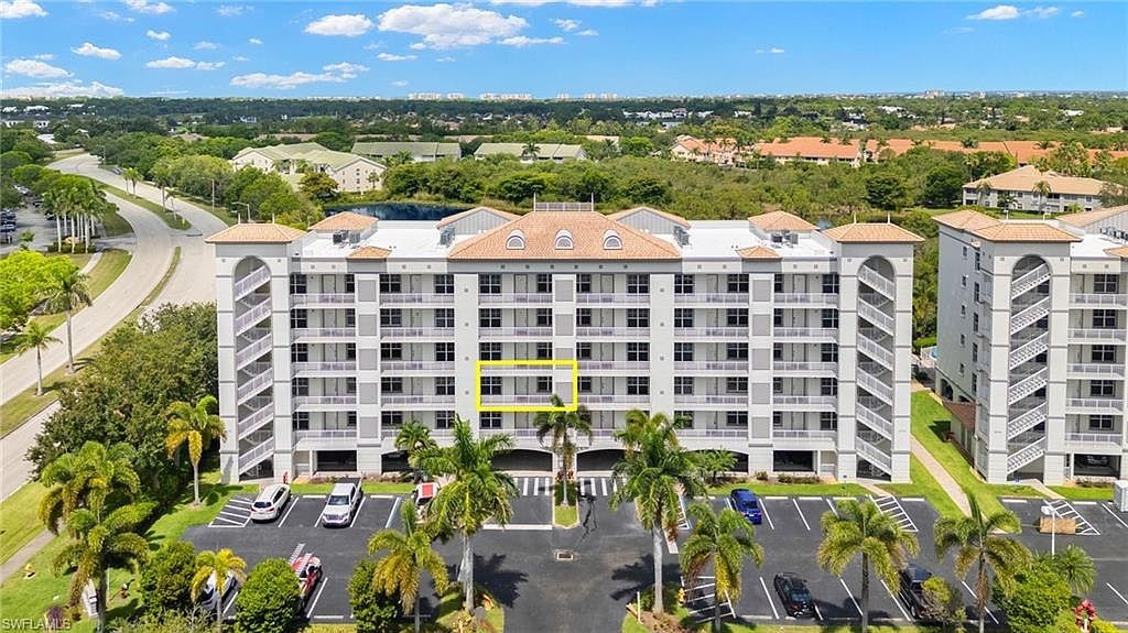 28750 Trails Edge Blvd UNIT 303 Bonita Springs, FL 34134 - Thumbnail 3