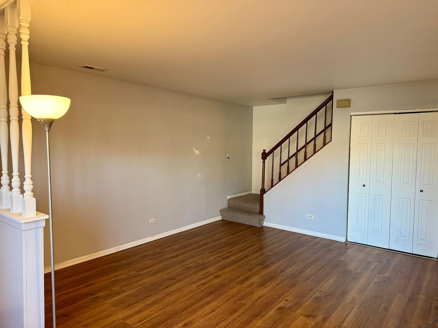 412 Saint Johns Rd APT D Woodstock, IL 60098 - Thumbnail 3