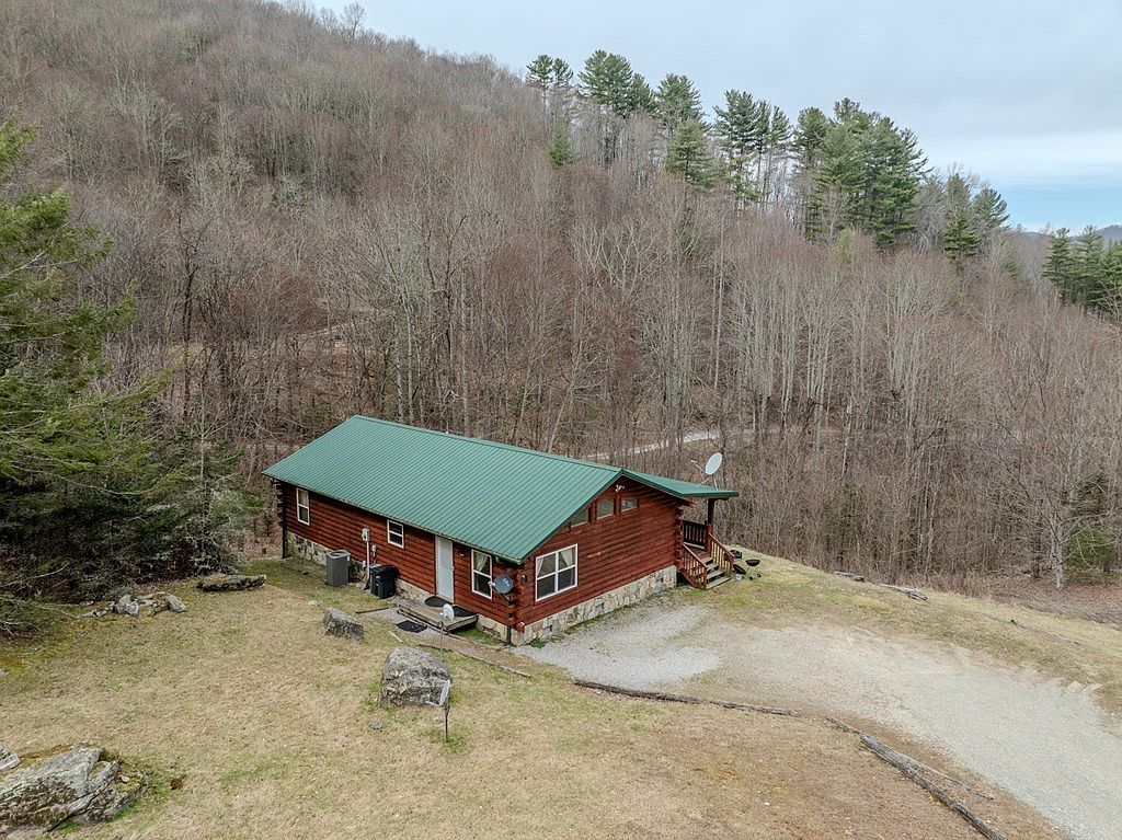 97 Deep Gully Rd Bryson City, NC 28713 - Thumbnail 3