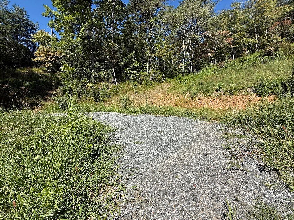 4B Dakota Way Bryson City, NC 28713 - Thumbnail 3