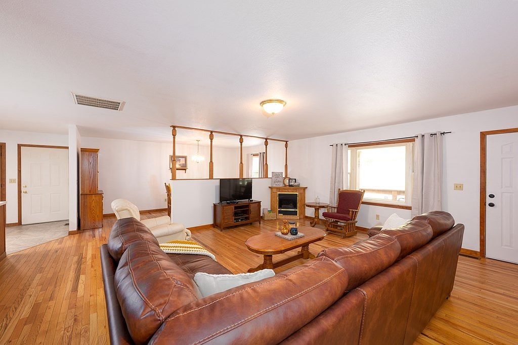 1400 Alarka Rd, Bryson City, NC, 28713 - Thumbnail 3