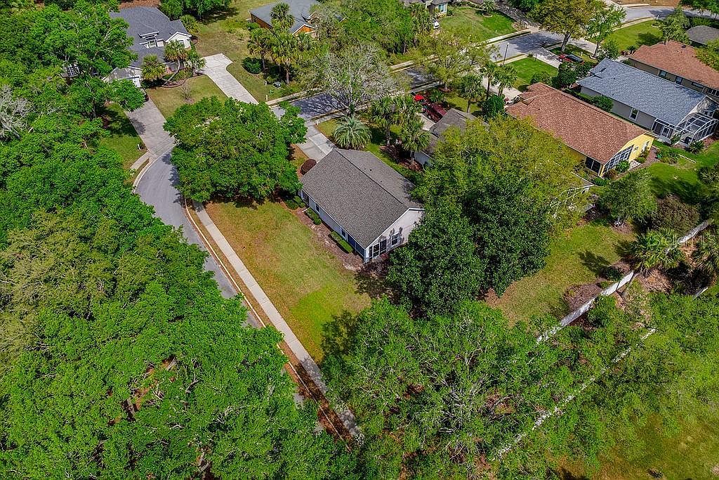 39900 Bayview Dr Lady Lake, FL 32159 - Thumbnail 3