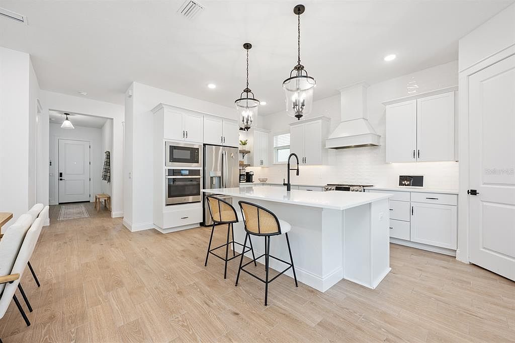 12626 Clear Sapphire Dr Winter Garden, FL 34787 - Thumbnail 3