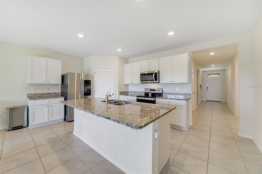 2135 E Old Mill Dr Deltona, FL 32725 - Thumbnail 3