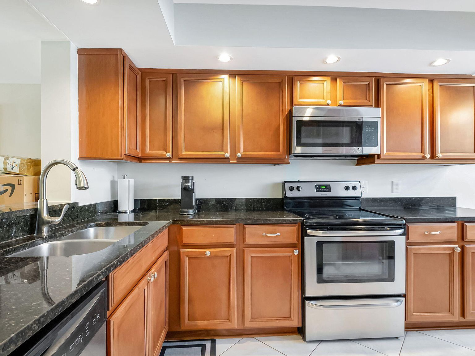 624 NE 20th Ln Boynton Beach, FL 33435 - Thumbnail 3