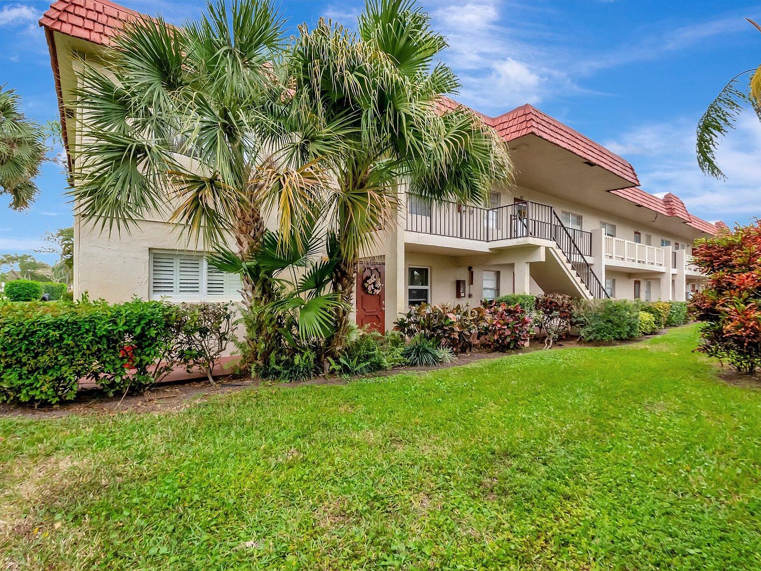 1 Abbey Ln APT 201 Delray Beach, FL 33446 - Thumbnail 3