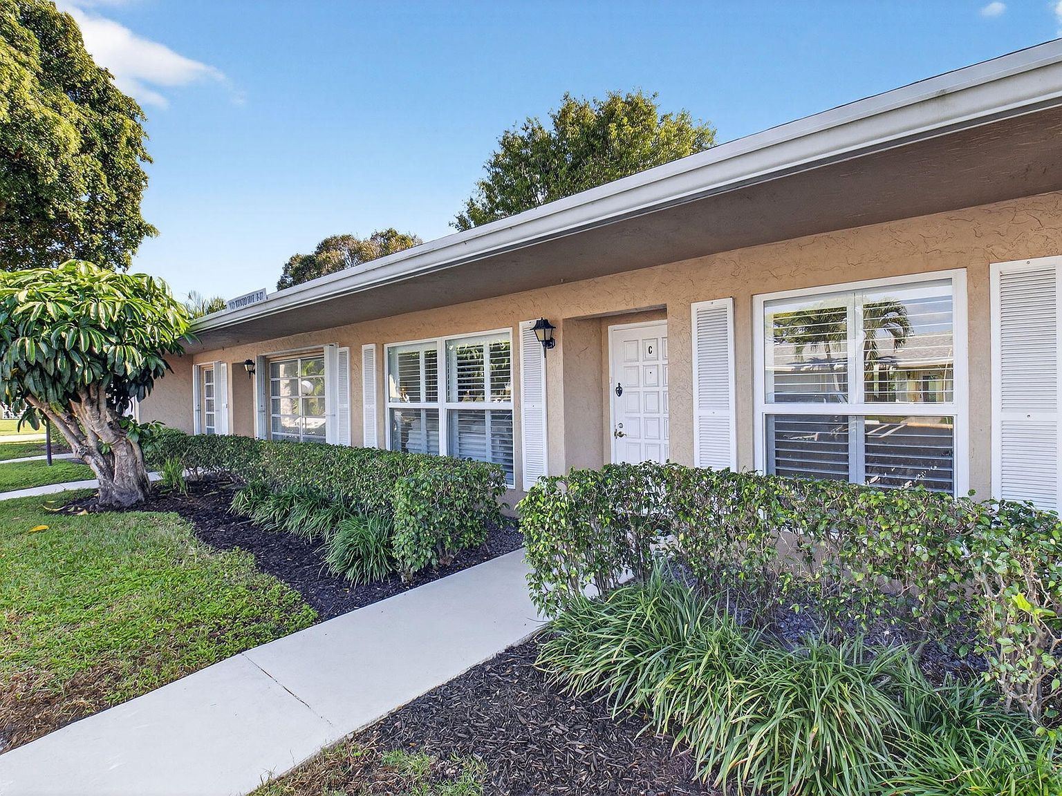 1131 Boxwood Dr #37-C Delray Beach, FL 33445 - Thumbnail 3