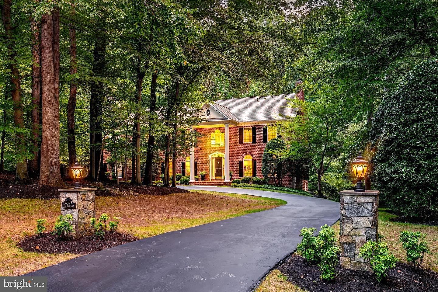 10109 High Hill Ct Great Falls, VA 22066 - Thumbnail 3