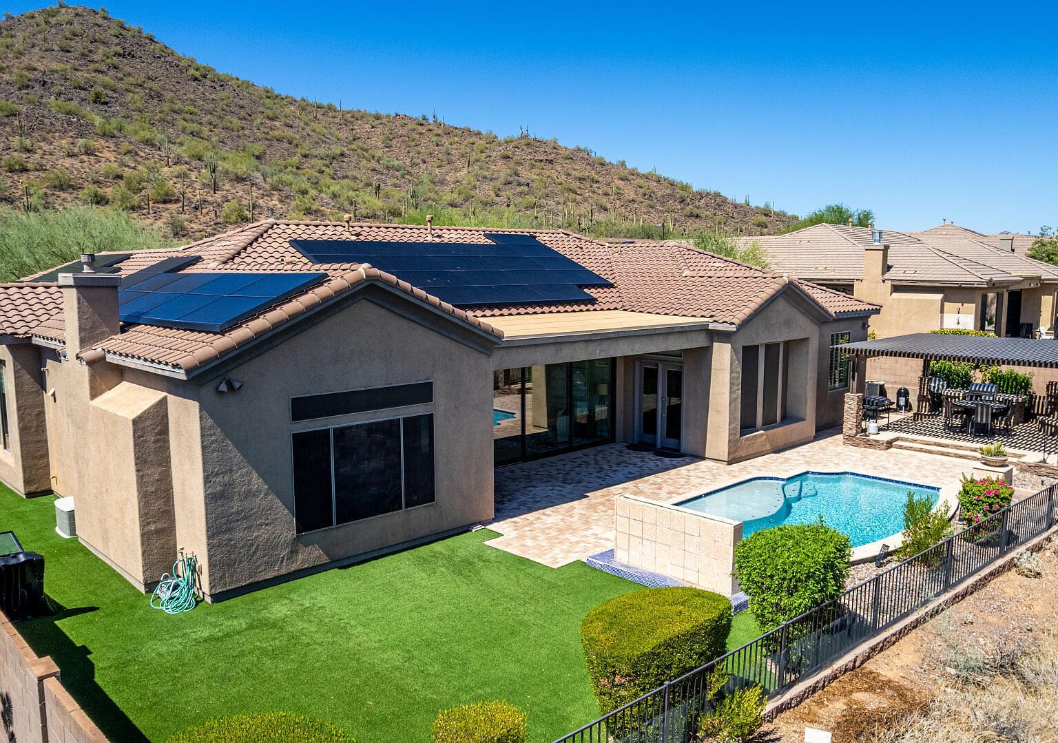 42041 N Mountain Cove Dr Phoenix, AZ 85086 - Thumbnail 3