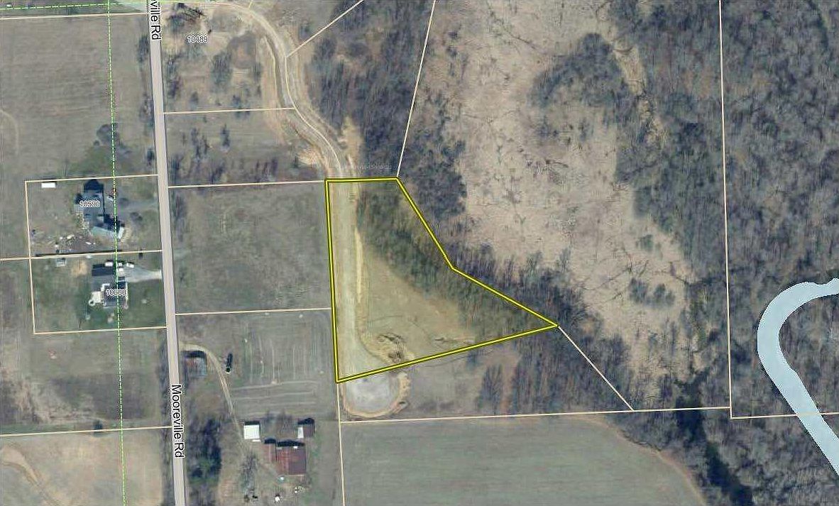 1057 Overlook Ct Saline, MI 48176 - Thumbnail 3