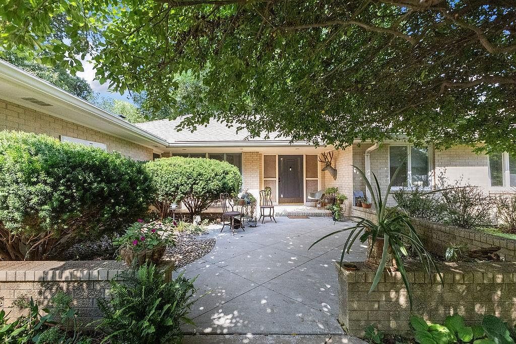 3015 Miller Rd Saint Joseph, MO 64506 - Thumbnail 3