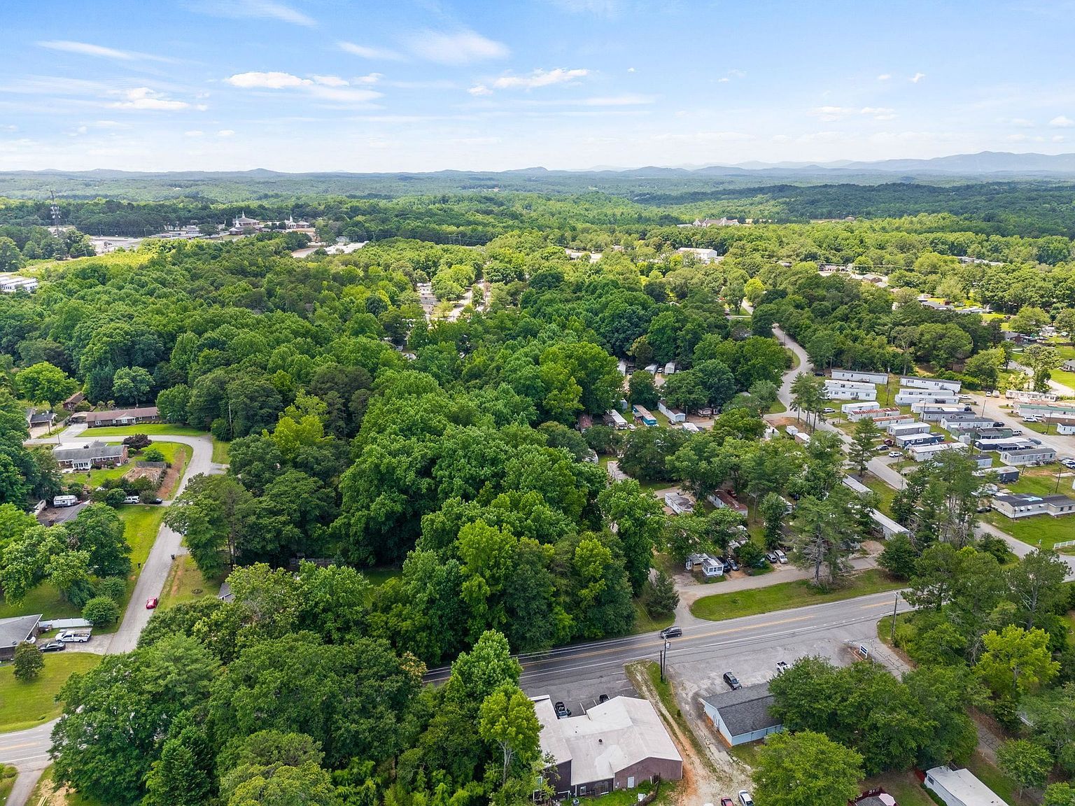 515 Hunts Bridge Rd Greenville, SC 29617 - Thumbnail 3