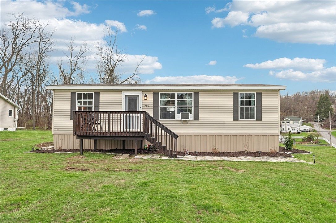 996 Monaca Rd Monaca, PA 15061 - Thumbnail 3