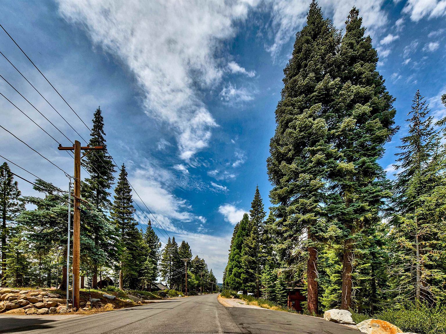 12005 Skislope Way Truckee, CA 96161 - Thumbnail 3