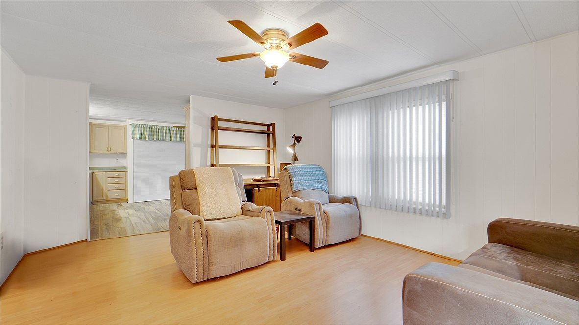 36 Wayside Dr Rochester, NY 14625 - Thumbnail 3