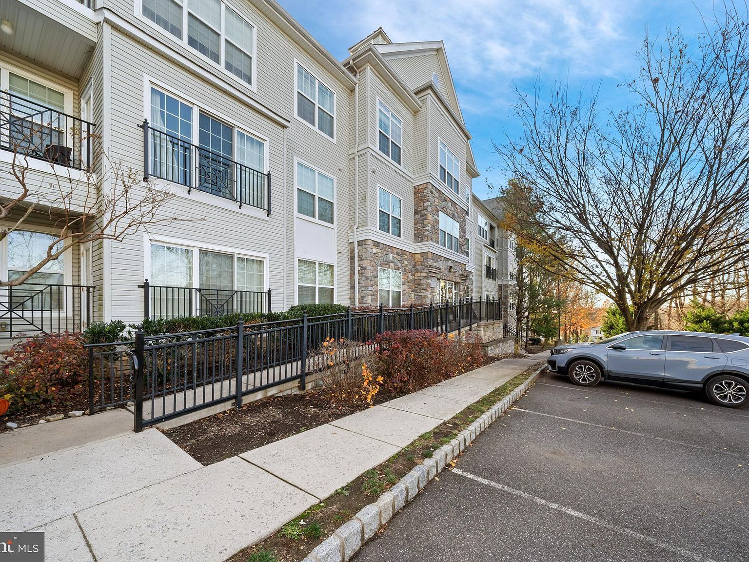 6107 Lydia Hollow Dr Glen Mills, PA 19342 - Thumbnail 3