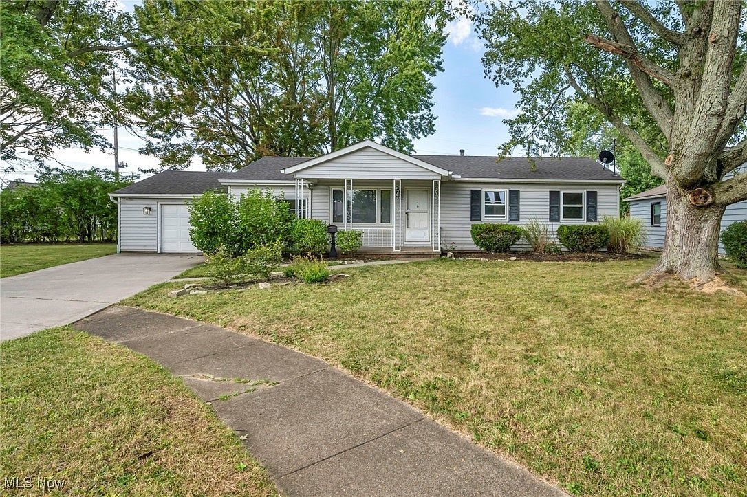 1931 Mark Dr Lorain, OH 44052 - Thumbnail 3