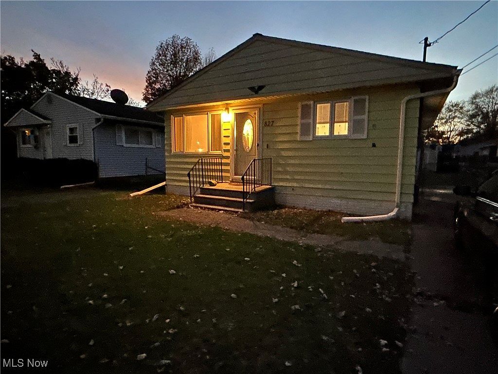 827 Abbe Rd S Elyria, OH 44035 - Thumbnail 3