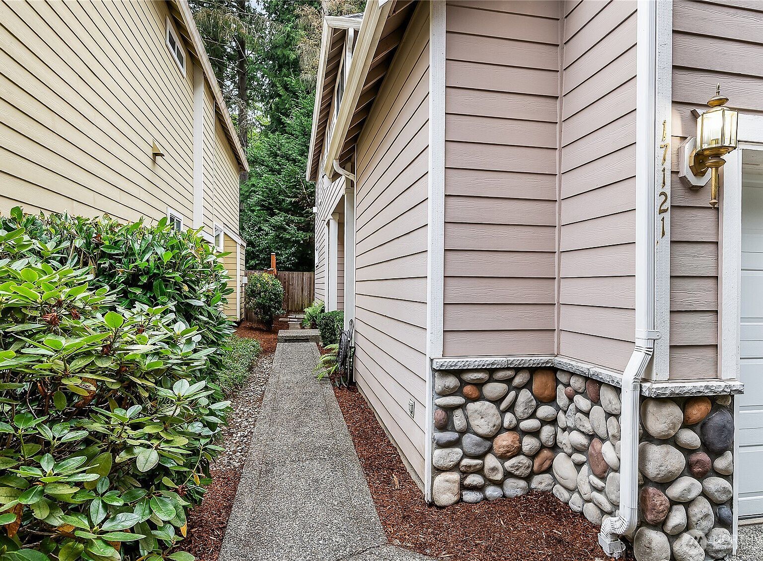 17121 3rd Pl W Bothell, WA 98012 - Thumbnail 3