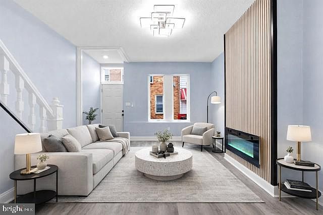 2644 N Myrtlewood St Philadelphia, PA 19132 - Thumbnail 3