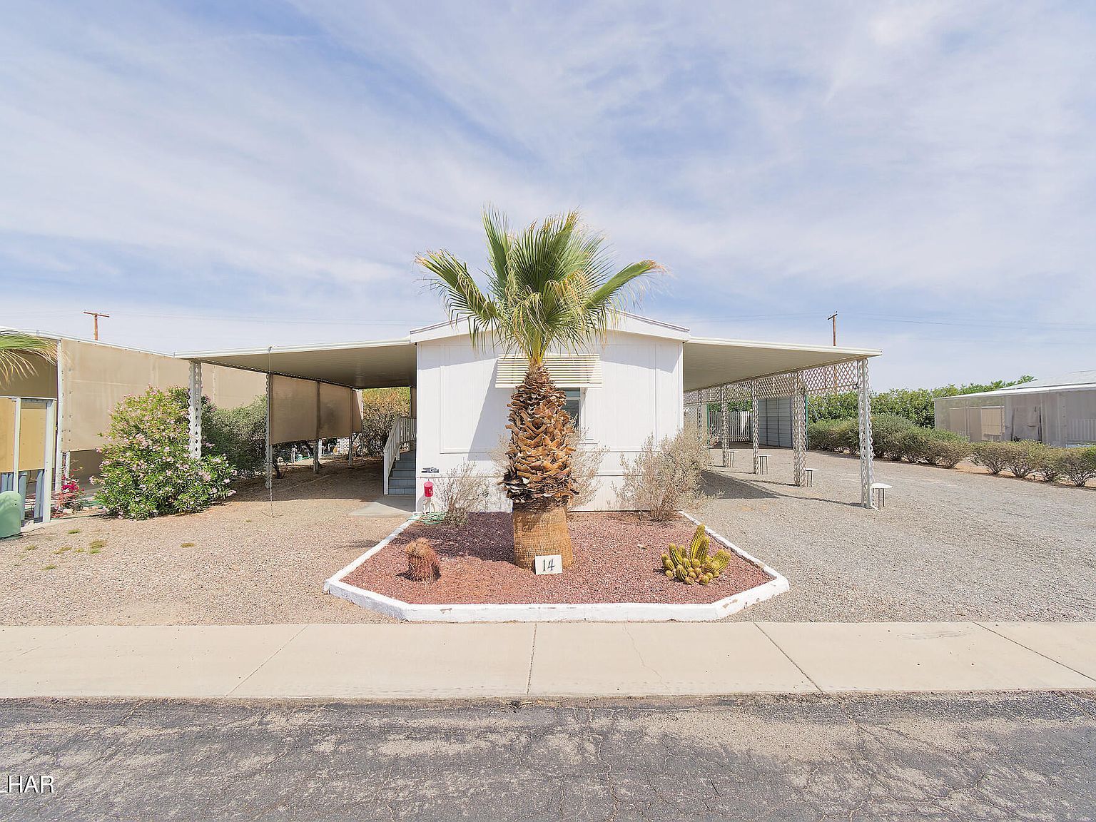 490 N Moon Mountain Ave #14 Quartzsite, AZ 85346 - Thumbnail 3