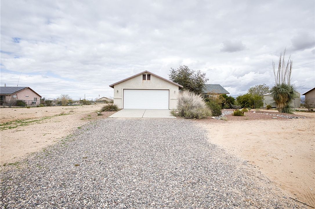 6581 W Morelos Dr Golden Valley, AZ 86413 - Thumbnail 3