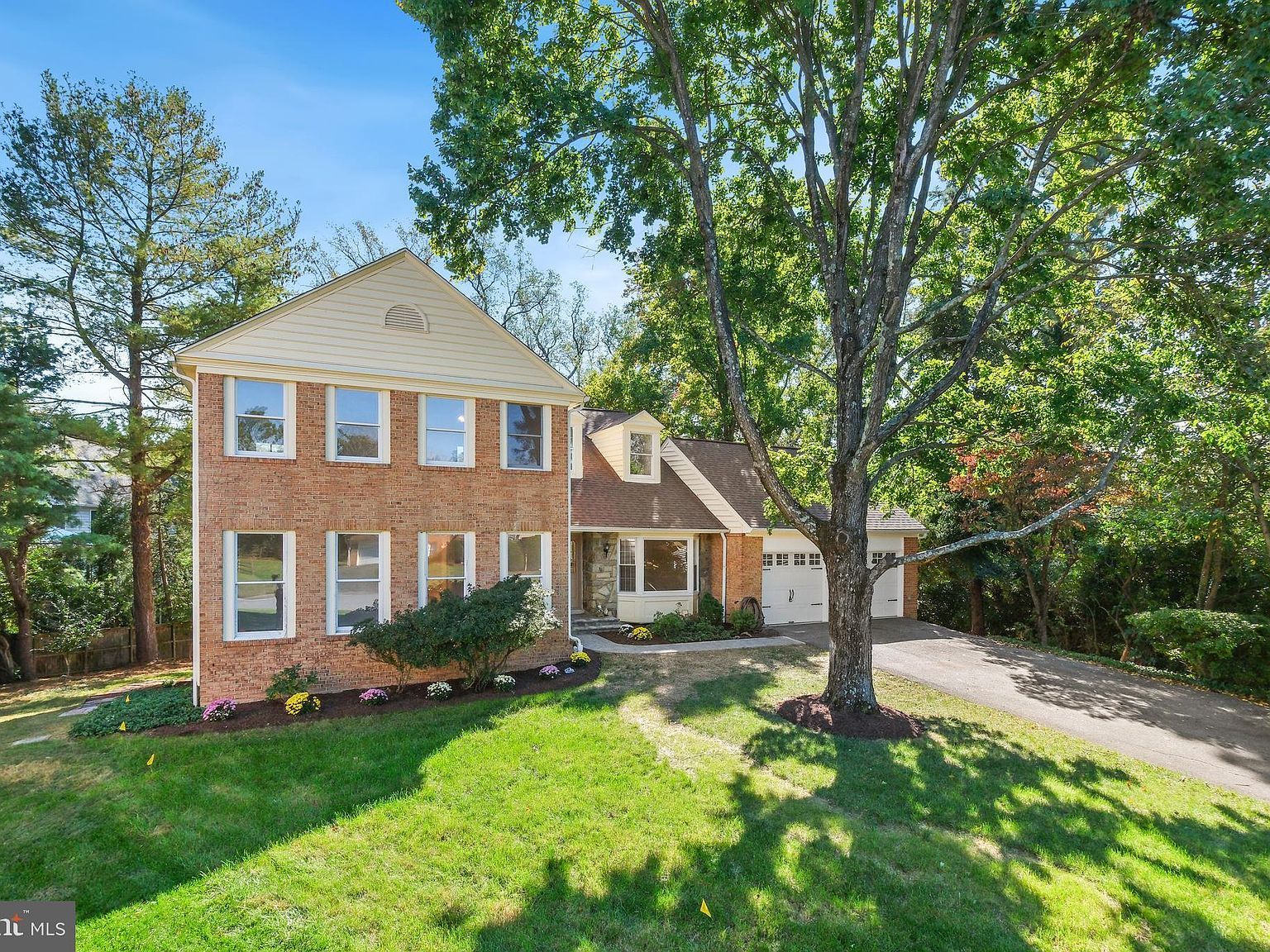 5704 Mossrock Dr North Bethesda, MD 20852 - Thumbnail 3